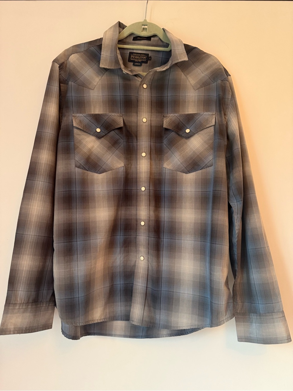 Pendleton Frontier Men's Blue Gray Plaid Button-Up Shirt